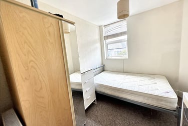 4 bed flat, Seymour Avenue, Lipson, Plymouth, PL48RB - Image 6